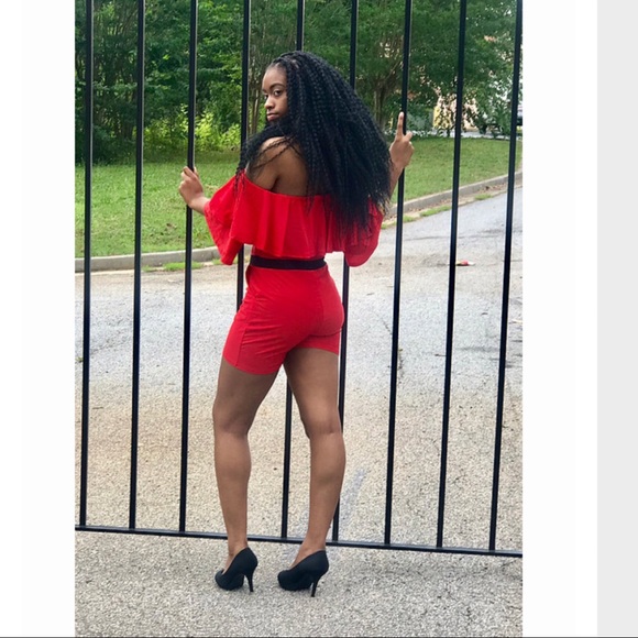 Ruffled Short Romper - Picture 2 of 4